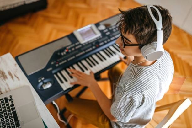 Protected: 👥 Tone Adventurer – Pre Intermediate 🎹